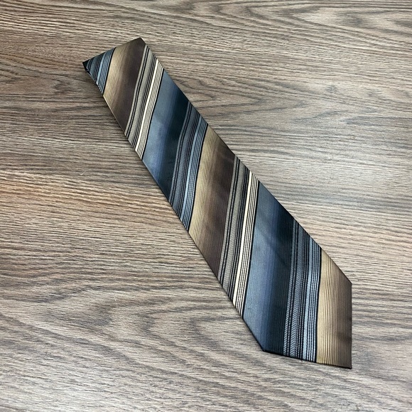 Kenneth Cole Grey, Brown & Ecru Stripe Silk Tie - Picture 1 of 4